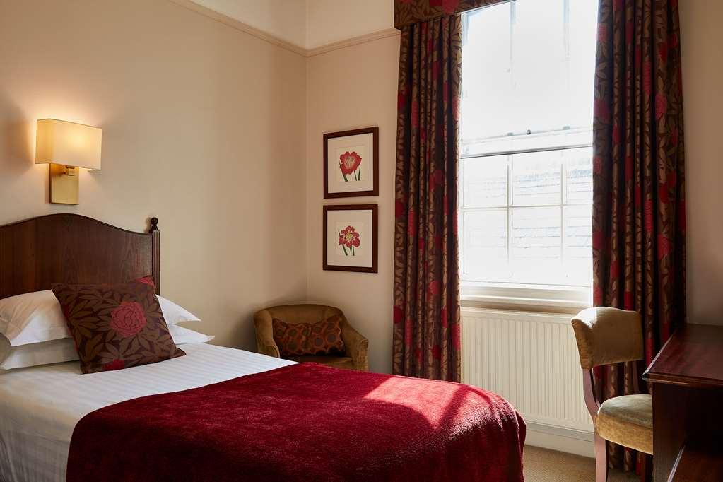 Macdonald Inchyra Hotel & Spa Polmont Oda fotoğraf
